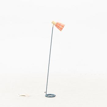 A 1950s Ateljé Lyktan floor lamp.