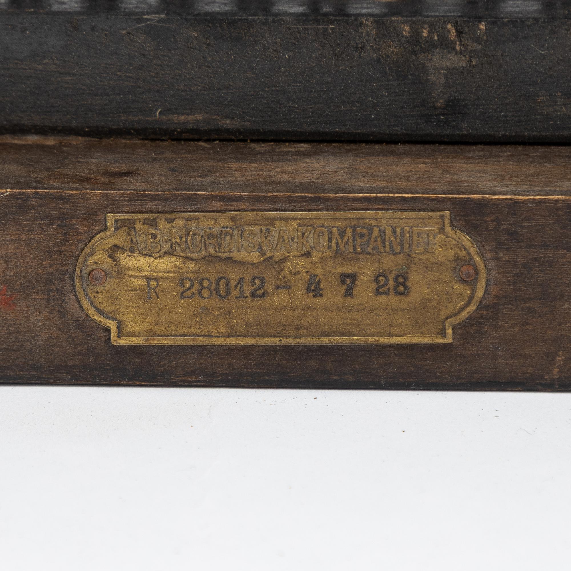 Nordiska Kompaniet, spegel med taburett, "Harding", 1920-tal.