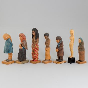TRÄFIGURER, 7 st, signerade EK. Flertalet daterade 1969. (1 skulptur ej signerad).