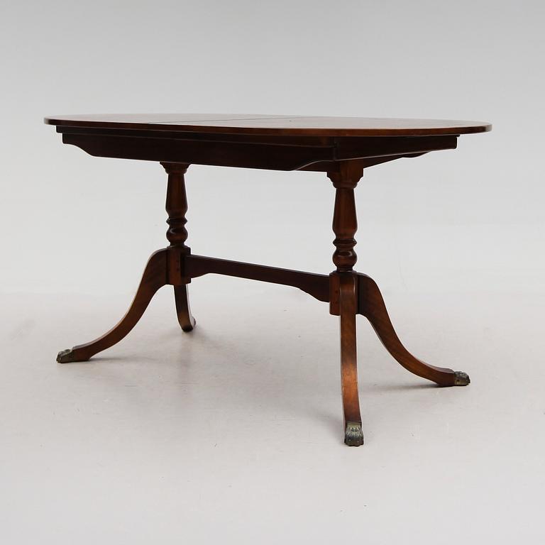 BORD, England, Strongbow Furniture, 1900-talets andra hälft.