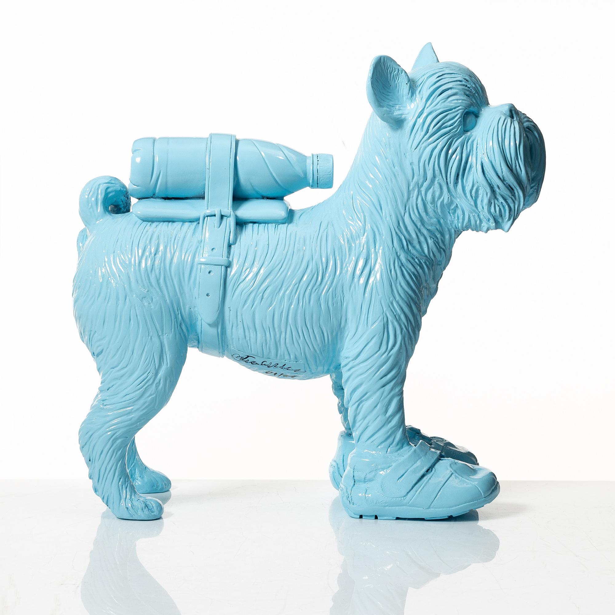 William Sweetlove, "Cloned Griffon Bruxellois with pet bottle" (Blue).