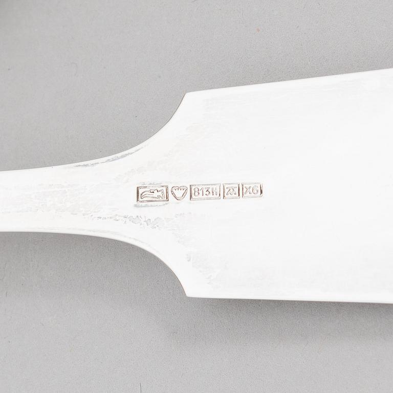 A 42-piece set of silver cutlery with seashell decorated handles, Finnish hallmarks, 1918-1950.