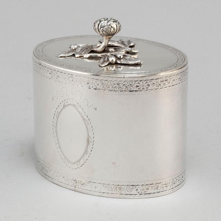 An English 18th century silver tea-box, mark of Joseph Preedy probably.