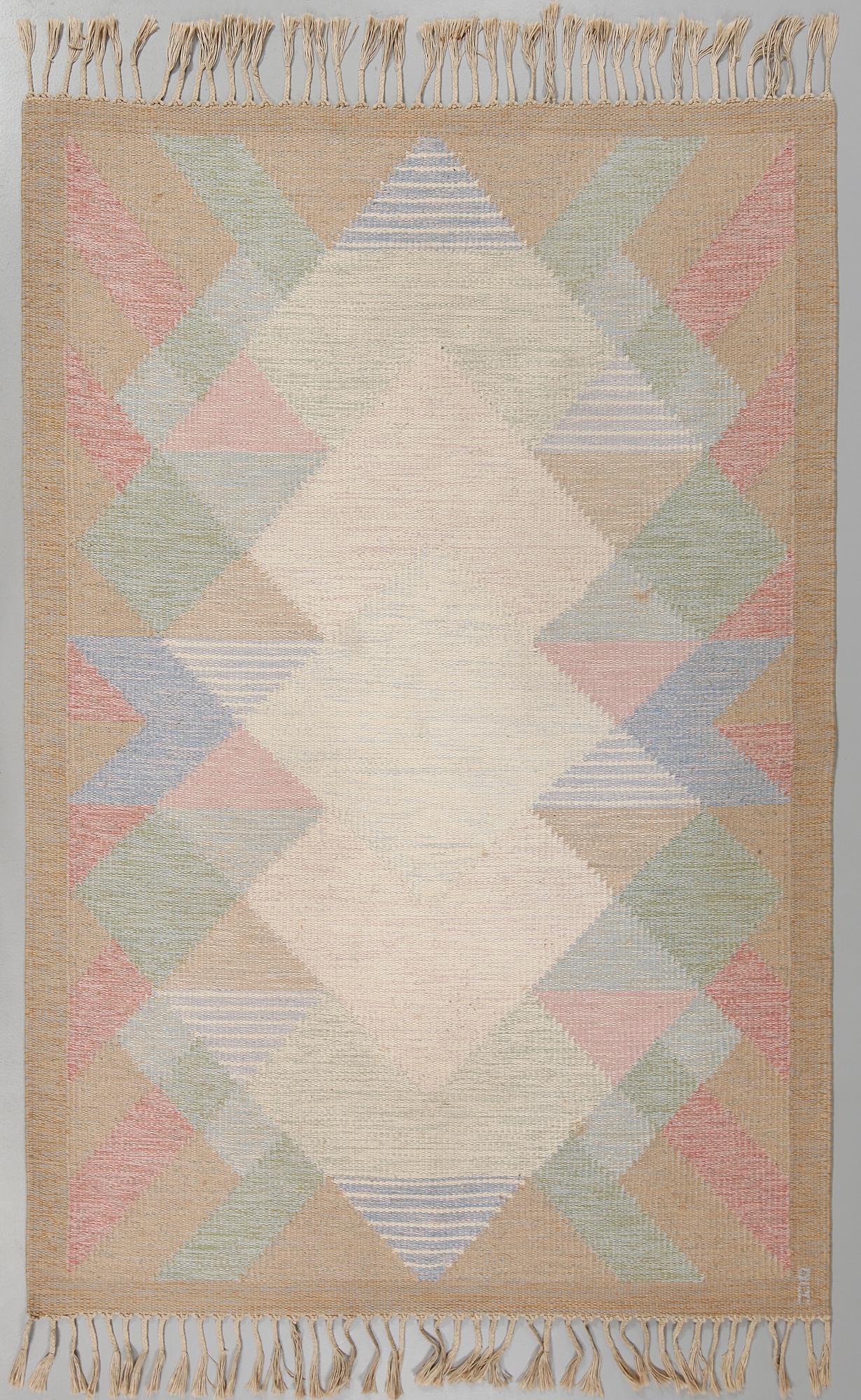 MATTA, rölakan, signerad Å, 1900-talets andra hälft, ca 238 x 164 cm.