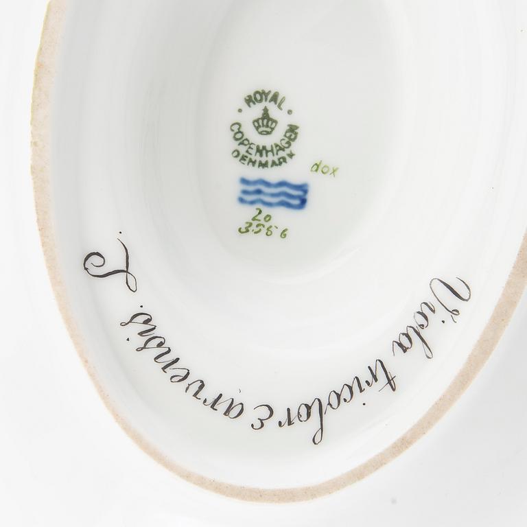 Saucer "Flora Danica" Royal Copenhagen porcelain.