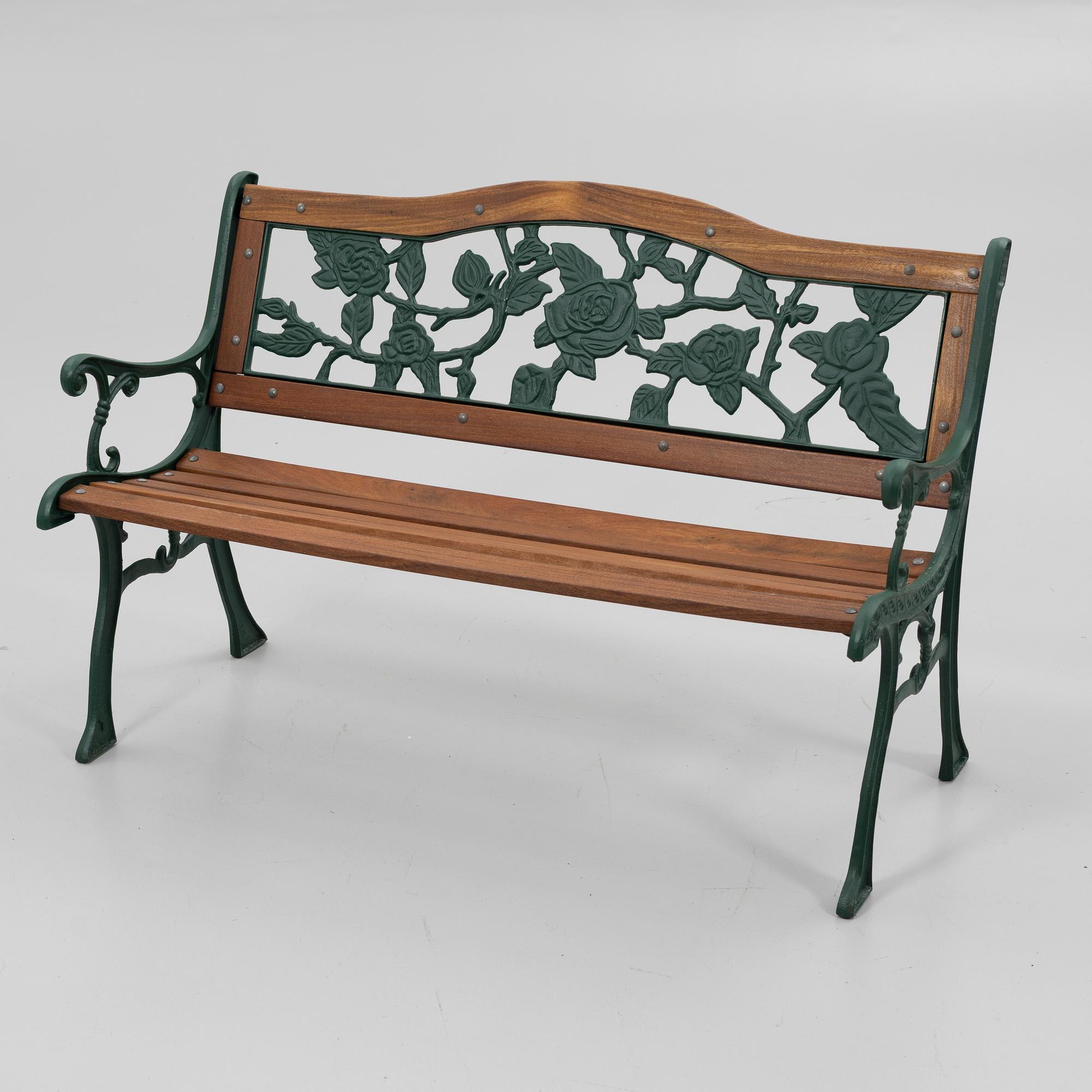 Garden group, 3 pieces, 20th century.