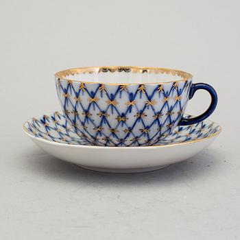 A coffee and teset of 17 pieces in porcelain, "Cobalt net", Lomonsov.