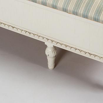 Sohva, kustavilaistyylinen, 1900-luvun alku.