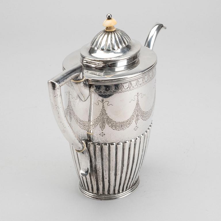 A silver coffee pot, K C Hermann Copenhagen 1912. Weight ca 647 grams.