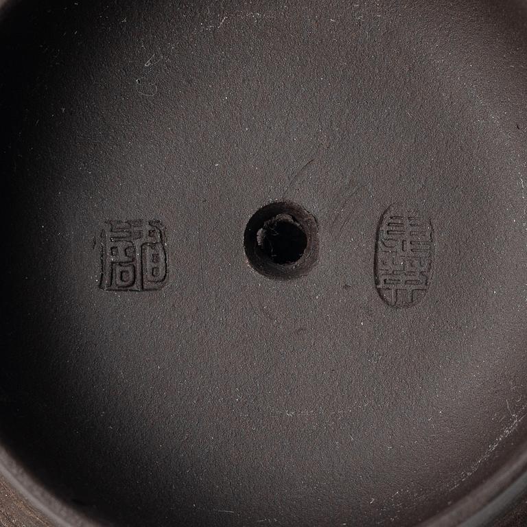 A group of four Chinese brown yixing teapots, 1980/90s.