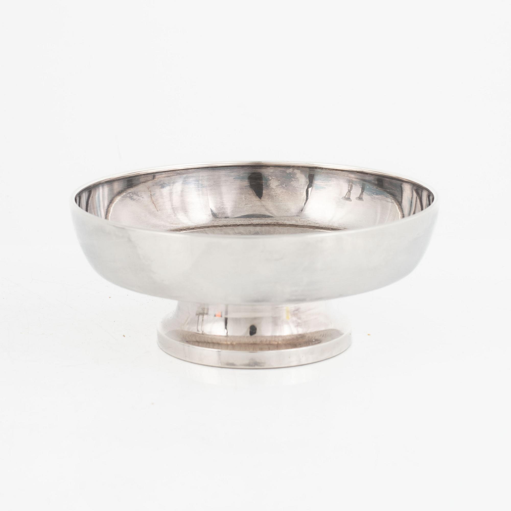 Eric Löfman, candlesticks, a pair, and bowl, silver, KG Markströms, Uppsala 1977-79.