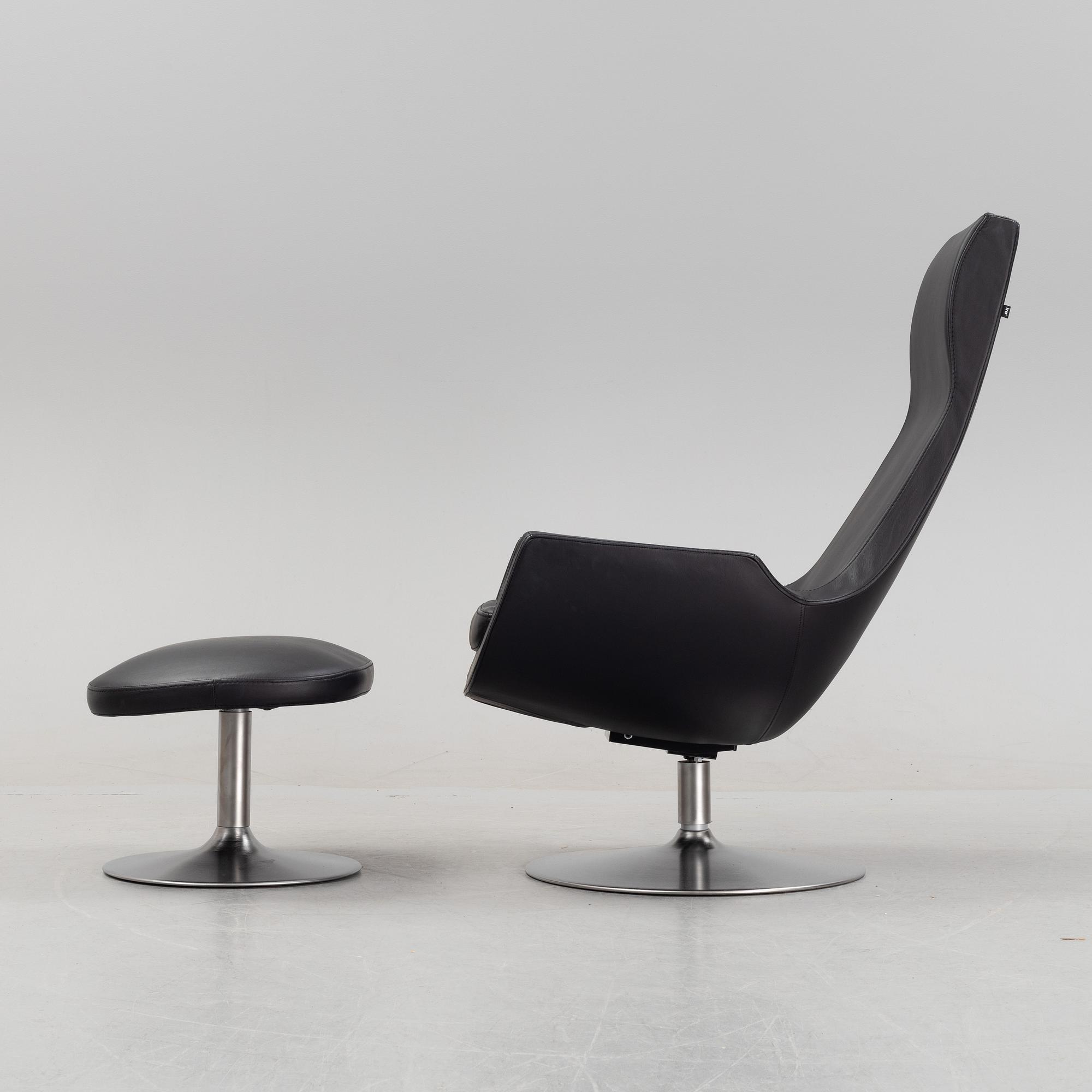 A 'Clipper' lounge chair with stool by Carl-Henrik Spak for Ire.