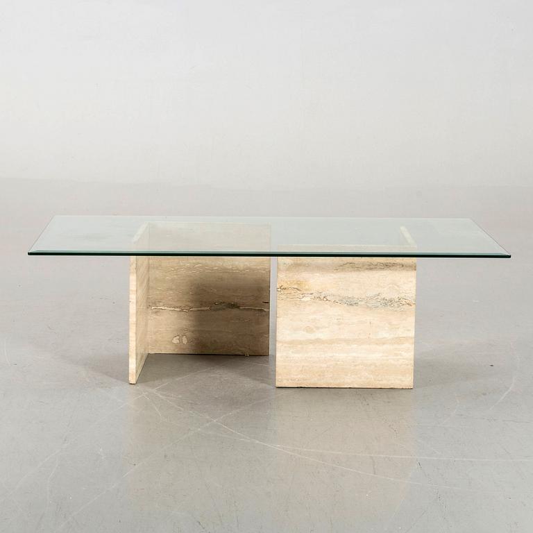 A TRAVERTINE AND GLASS SOFA TABLE.