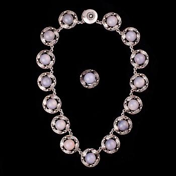 HALSSMYCKE samt RING, sterlingsilver och glas, stämplade Brd B (Bjorklund), Danmark, 1940-50-tal.