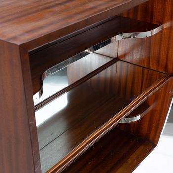Barskåp, Förenade Möbelfabrikerna, 1900-talets mitt.