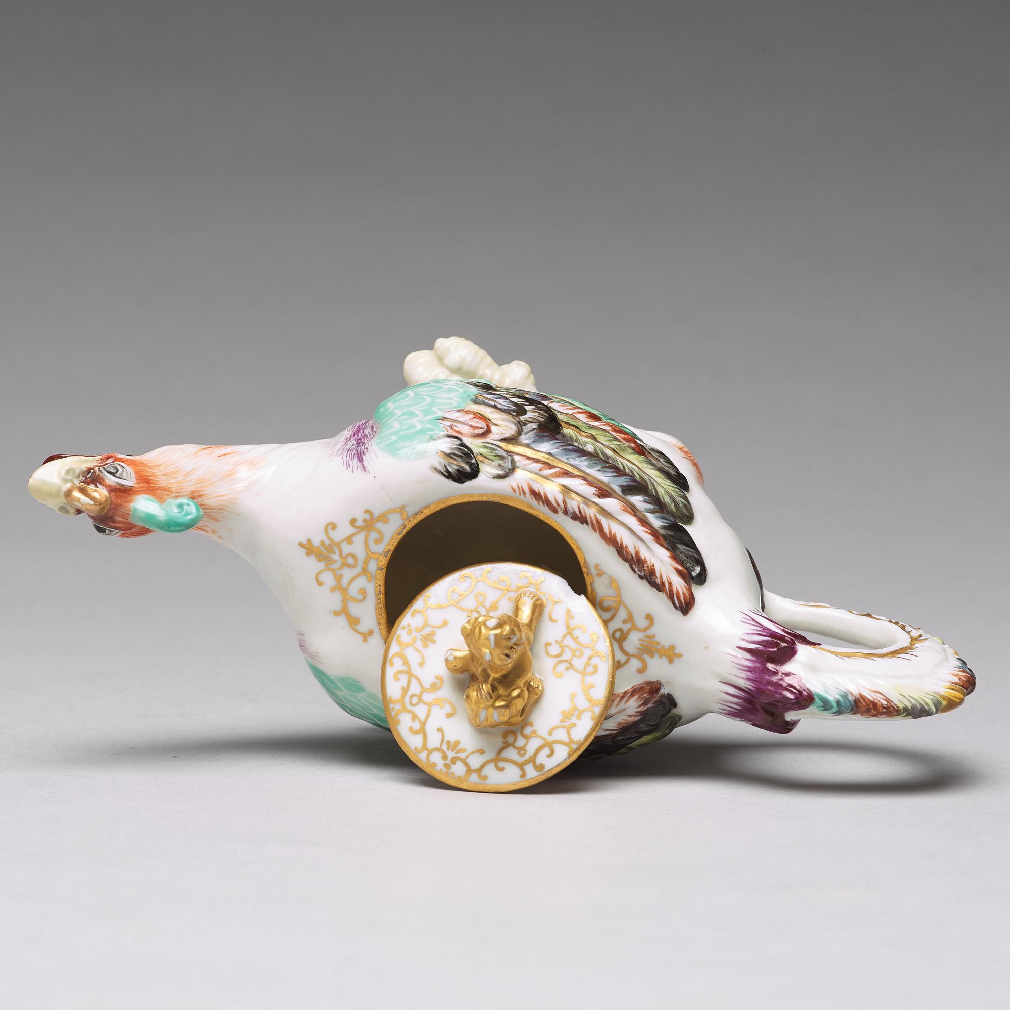 TEKANNA med LOCK, porslin. Troligen Samson, 1800-tal.