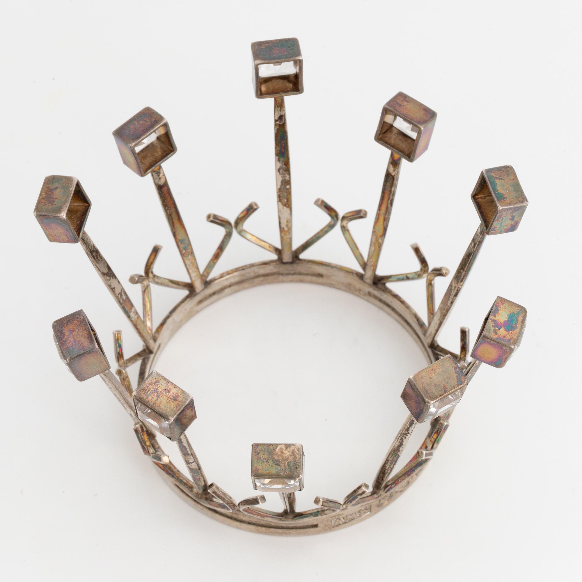 An Aarvo Saarela silver bridal crown, 1965.