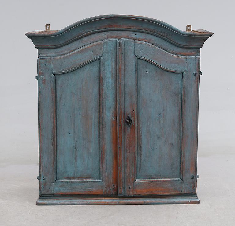 HÄNGSKÅP, 1800-talets första hälft.