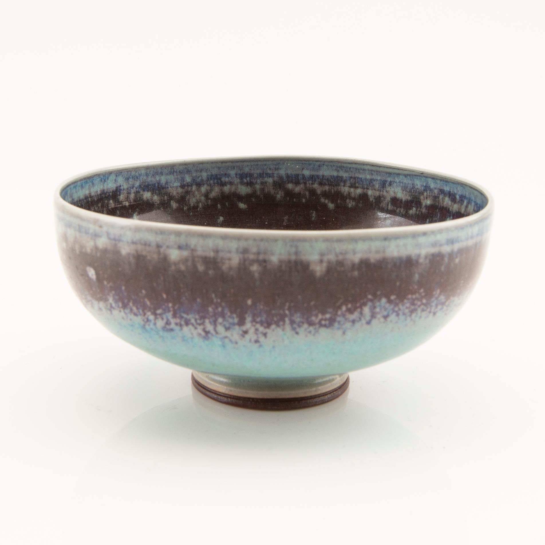 Berndt Friberg, bowl signed and with Gustavsbergs studiohand stoneware.