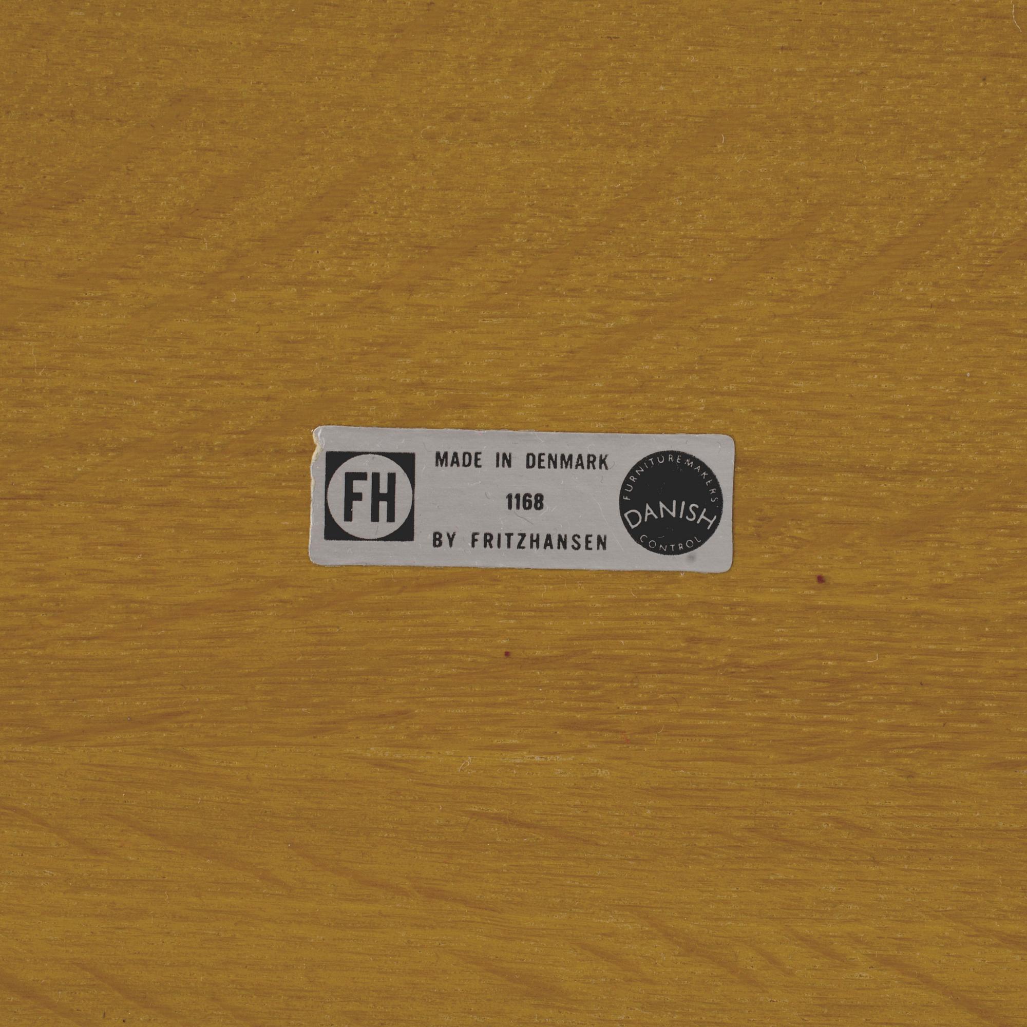 BORD, "Superellips", Bruno Mathsson och Piet Hein, Fritz Hansen, Danmark 1960-/70-tal.