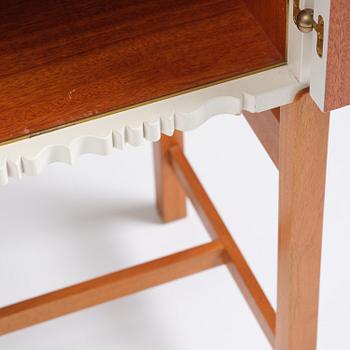 Josef Frank, a cabinet model 2192, Firma Svenskt Tenn, post 1985.