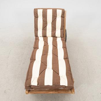 Elsa Stackelberg, a pine sunbed, Fri Form, second half of the 20th Century.