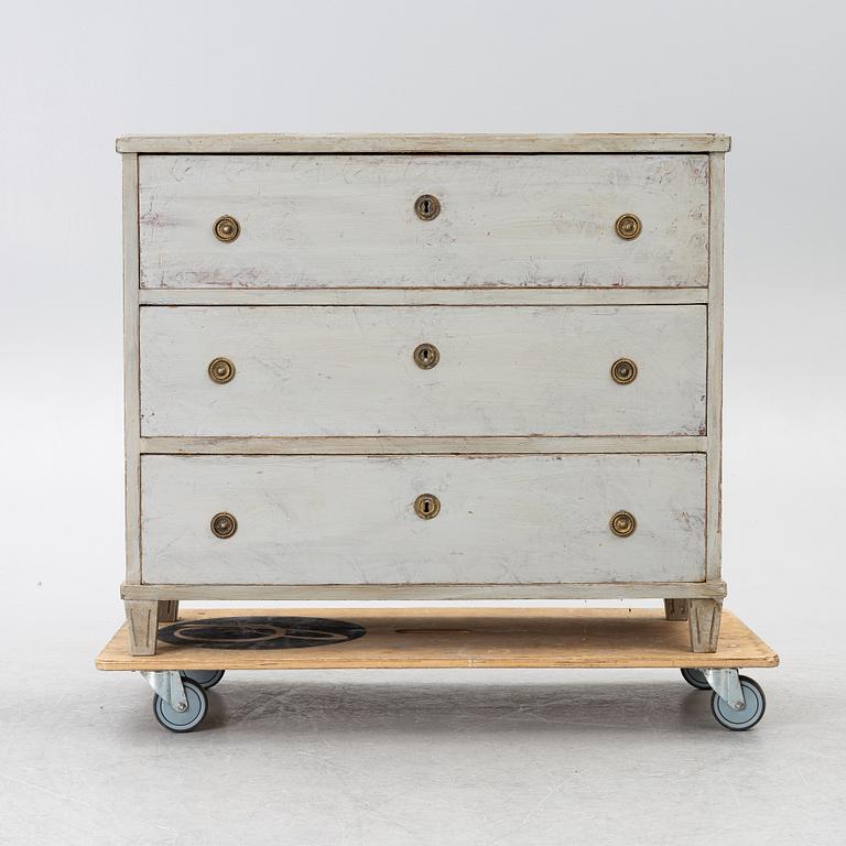 Chest of drawers, 19th century.