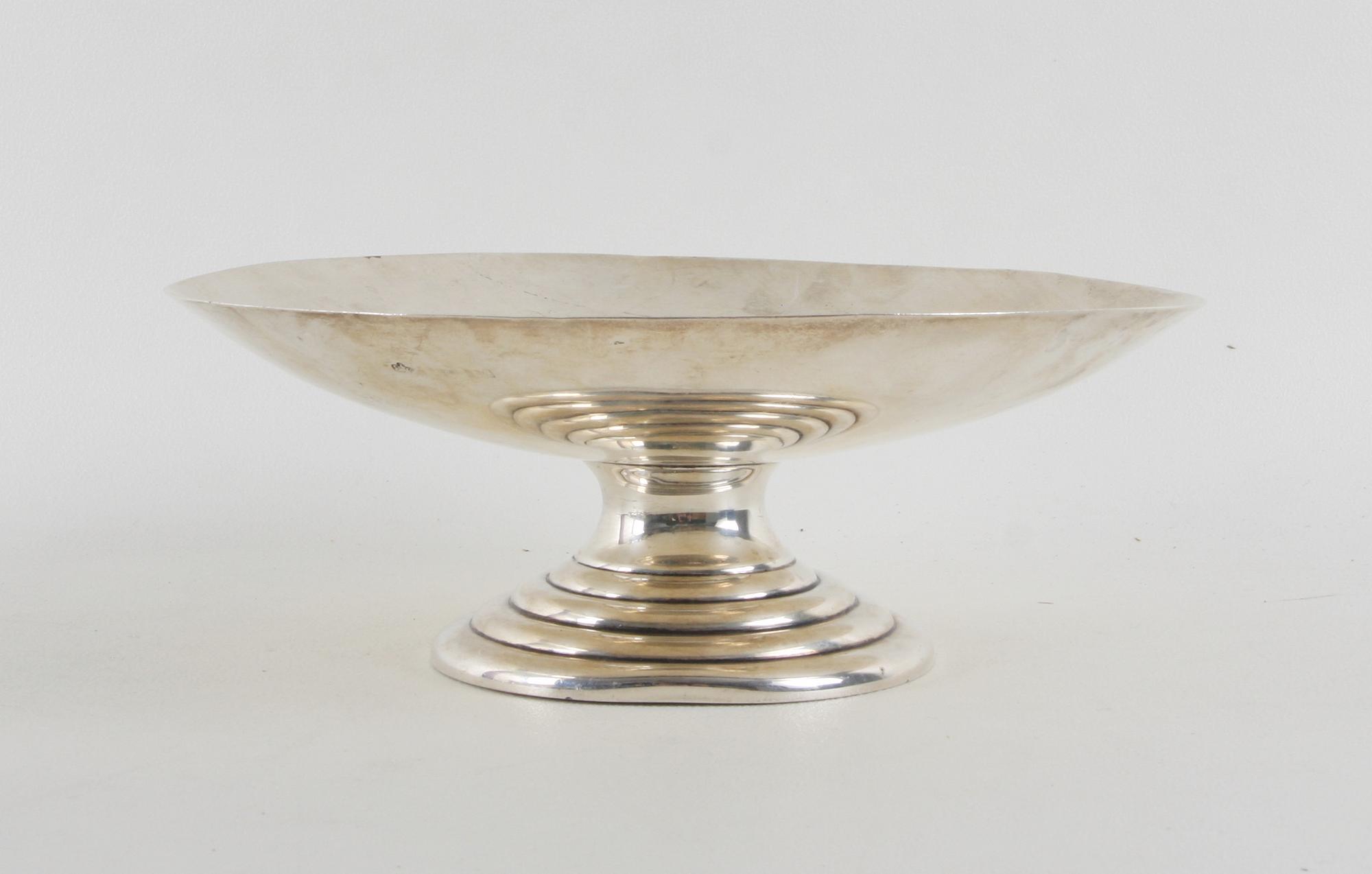 FAT PÅ FOT, försilvrad, England.