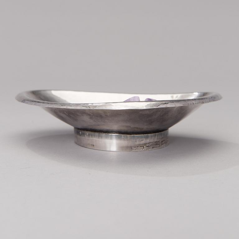 a silver bowl and a beaker with amethyst decor, mark of Reijo Sirkeoja, Hopeataidetakomo, Tampere Finland 1964-65.