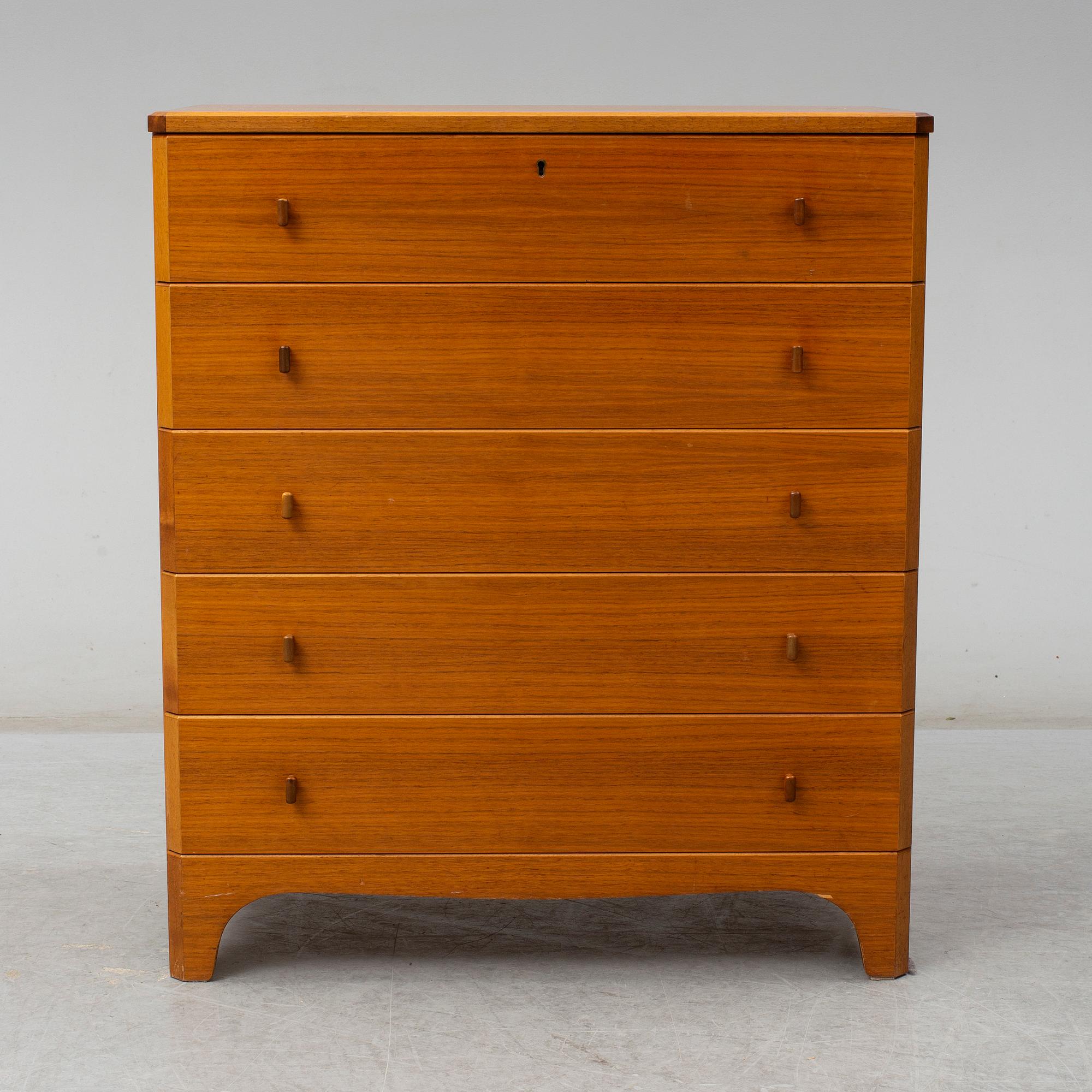 A Carl Malmsten 'Vidar' chest of drawers.