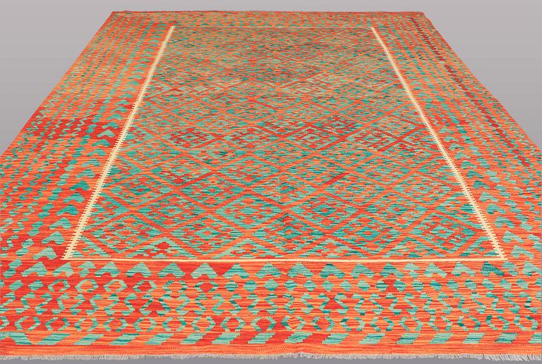 A carpet, Kilim, ca 437 x 299 cm.