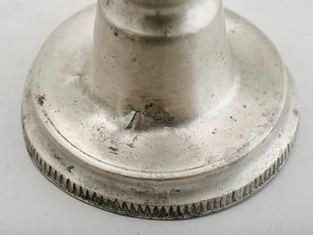LJUSSTAKAR, 1 par, tenn, otydliga svenska stämplar, 1800-tal.