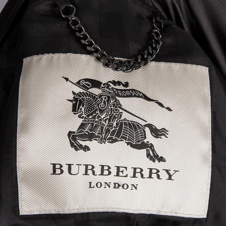 DUNJACKA, Burberry.