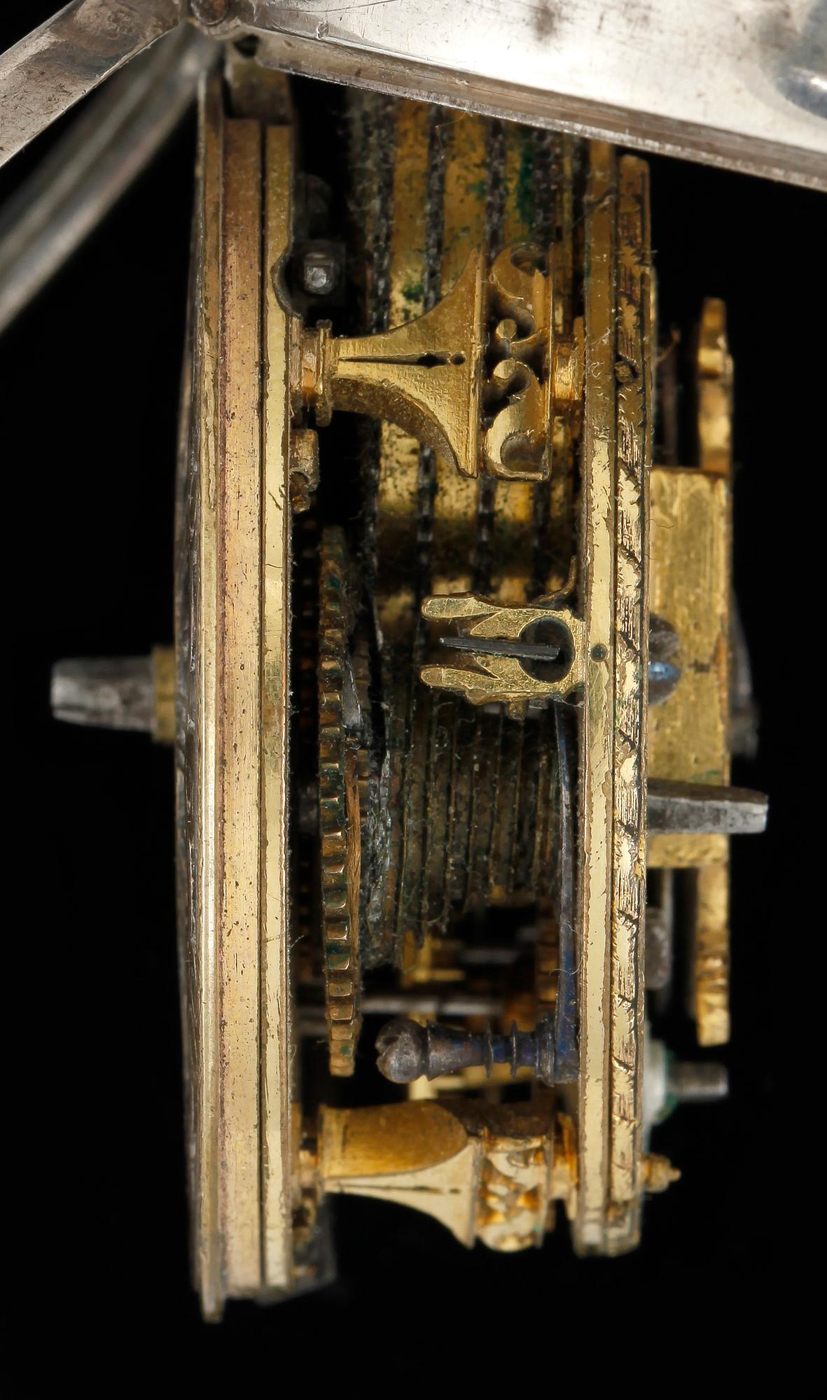 FICKUR, silver, urverket märkt Kroplin, London 1700-tal. Vikt ca 109 gram.