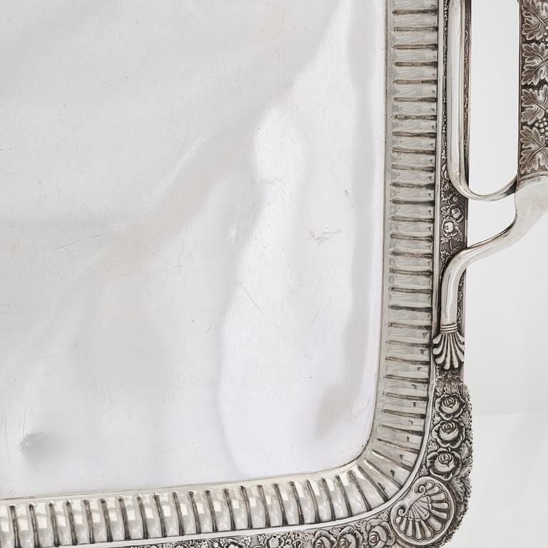 A silver tray, maker's mark of Henrik Tallberg, St. Petersburg 1832.