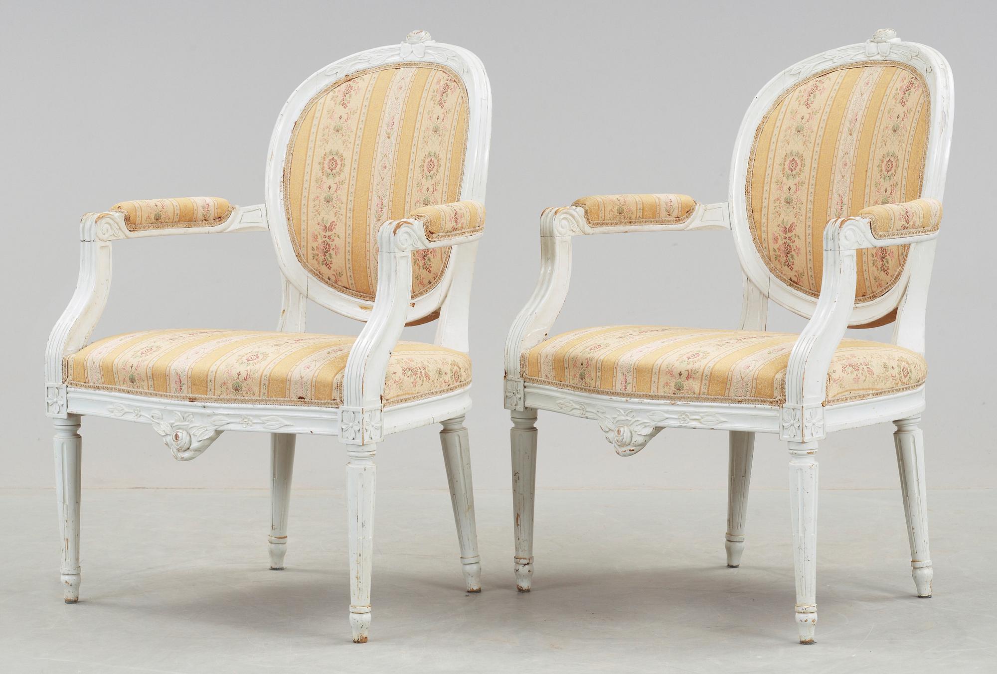 KARMSTOLAR, ett par, gustaviansk stil, omkring 1900-talets mitt.