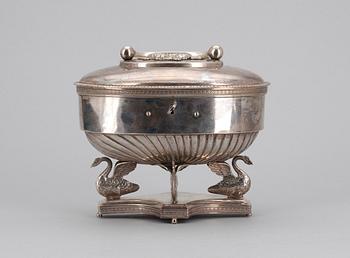 SOCKERSKRIN, silver, empire, Anders Lundqvist, Stockholm 1820. Vikt ca 700 gram.