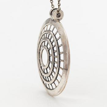 A silver necklace. Kalevala Koru, Helsinki 1965.