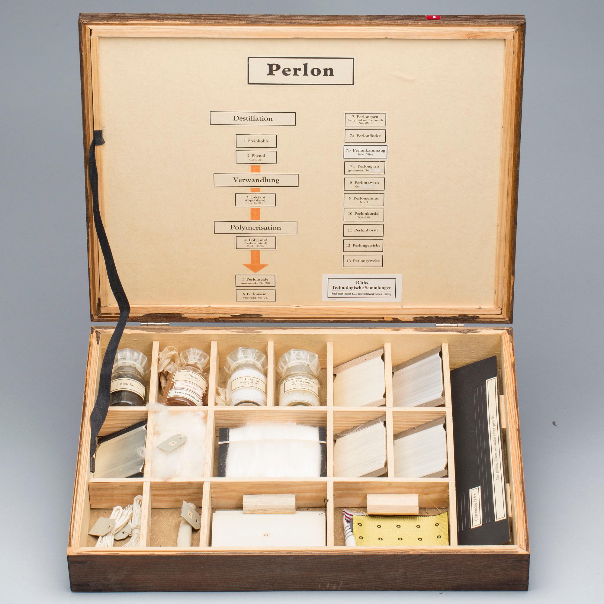 UNDERVISNINGSLÅDOR, 4 st, Naturvetenskap, 1900-tal.