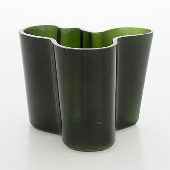 Alvar Aalto, vas, "3030", signerad Alvar Aalto -3030.