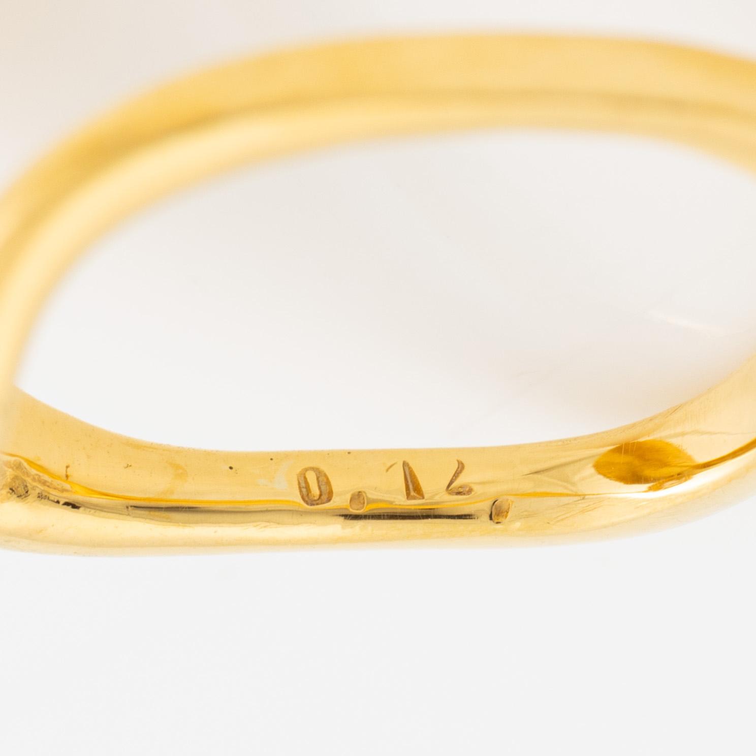 Ring, 18K gold set with a round brilliant-cut diamond.