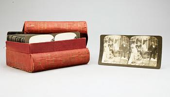 ASK MED STEREOSKÅPBILDER, ca 90 st, "Tour of The World", tidigt 1900-tal.