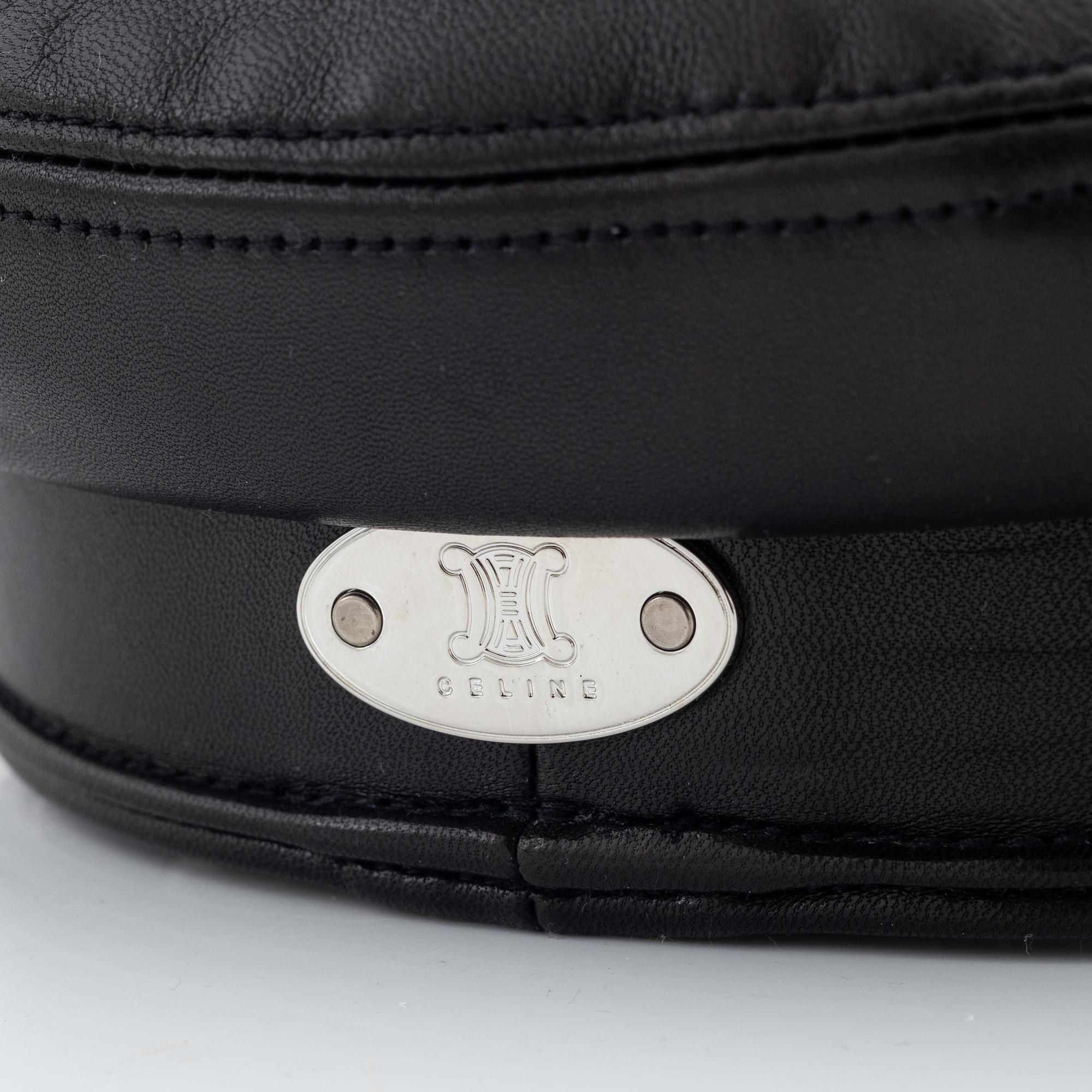 Céline, a leather hat, size M.