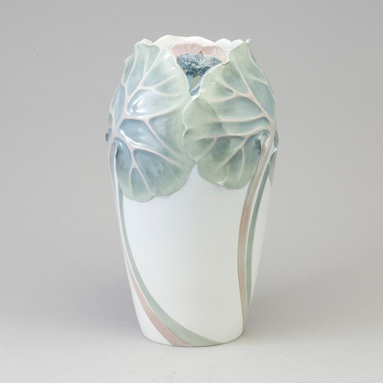 A Karl Lindström Art Nouveau vas by Rörstrand early 1900´s.