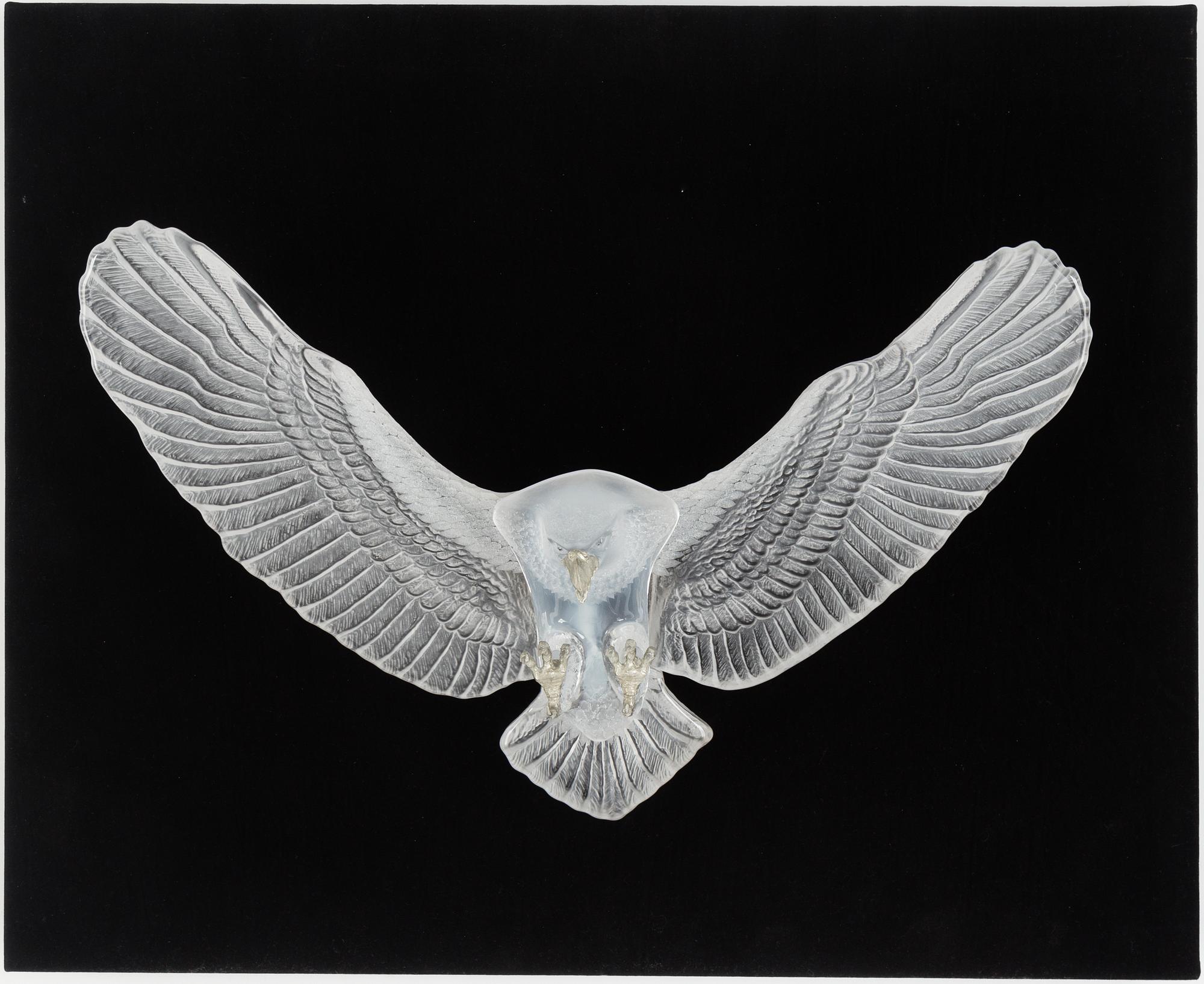 LUDVIG LÖFGREN, "Eagle", skulptur, glas och vitmetall, signerad och numrerad 8/43.