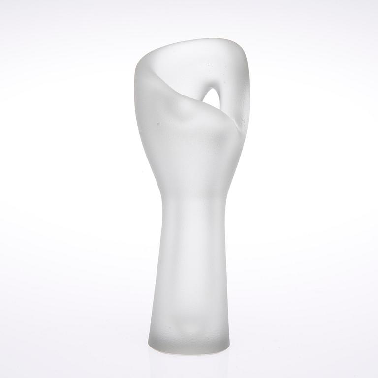 VAS, glas, "Jättens näve", signerad Timo Sarpaneva Iittala.