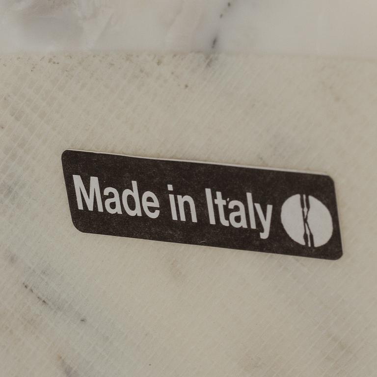 EERO SAARINEN, 'Tulip' table, Knoll.