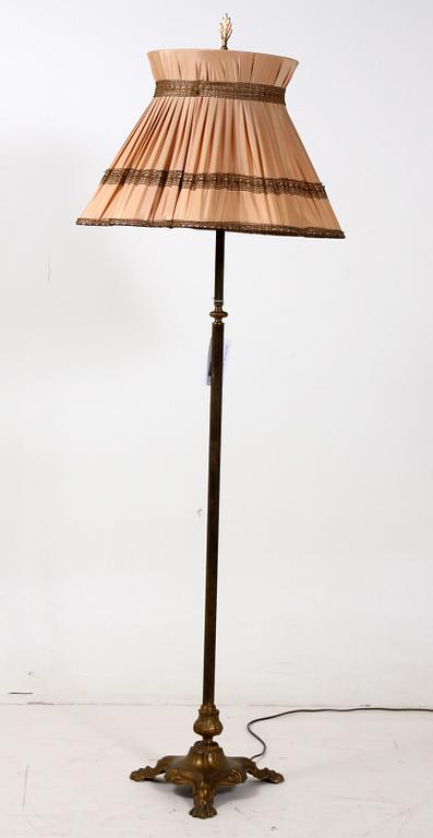 GOLVLAMPA, 1900-tal.