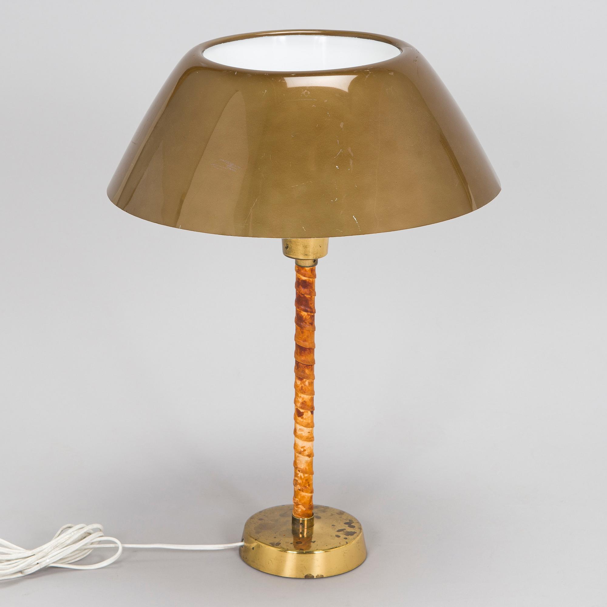 Lisa Johansson-Pape, pöytävalaisin, Stockmann Orno, 1900-luvun puoliväli.