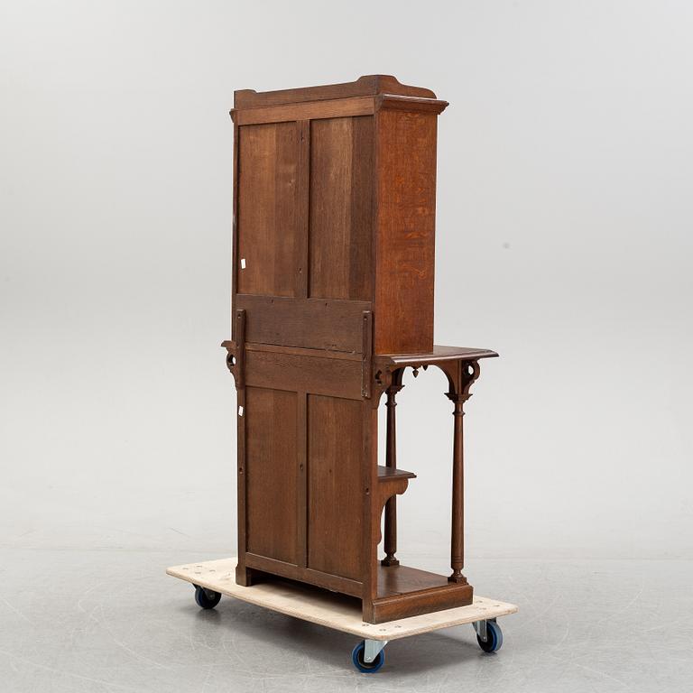 Skåp, jugend, 1900-talets början.